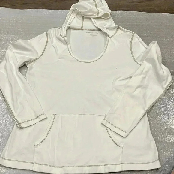 ❤️2/$30❤️[XL]Eddie Bauer Cream LS Scoop Neck  Hoodie-NWOT - Picture 1 of 4